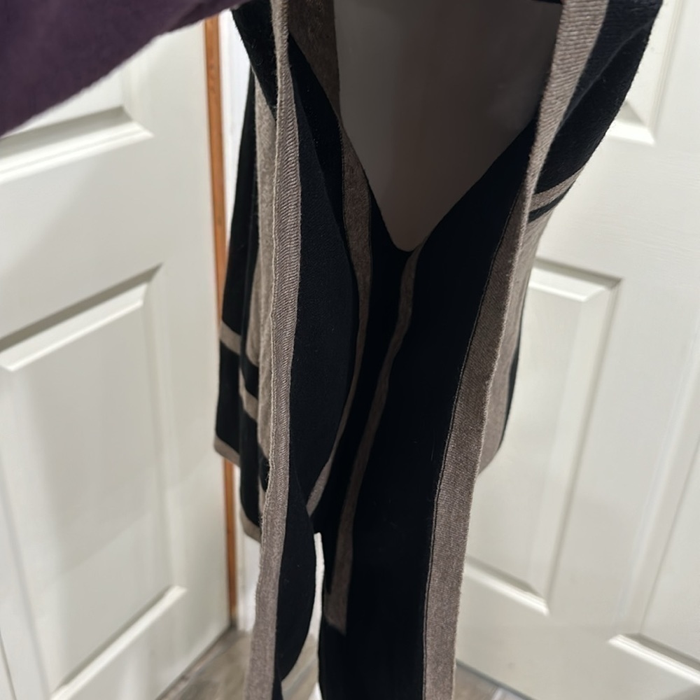 August silk poncho sweater brown and black size‎ small - Picture 4 of 8